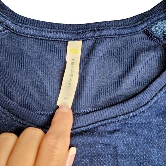 TEK GEAR Super Soft Blue Knit Tee Shirt Top - Picture 3 of 6